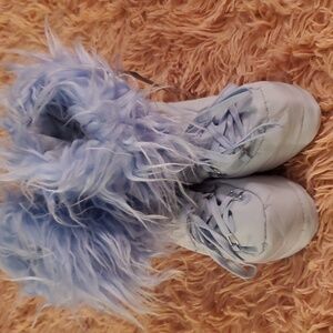 NWT Y2K Furry Slippers